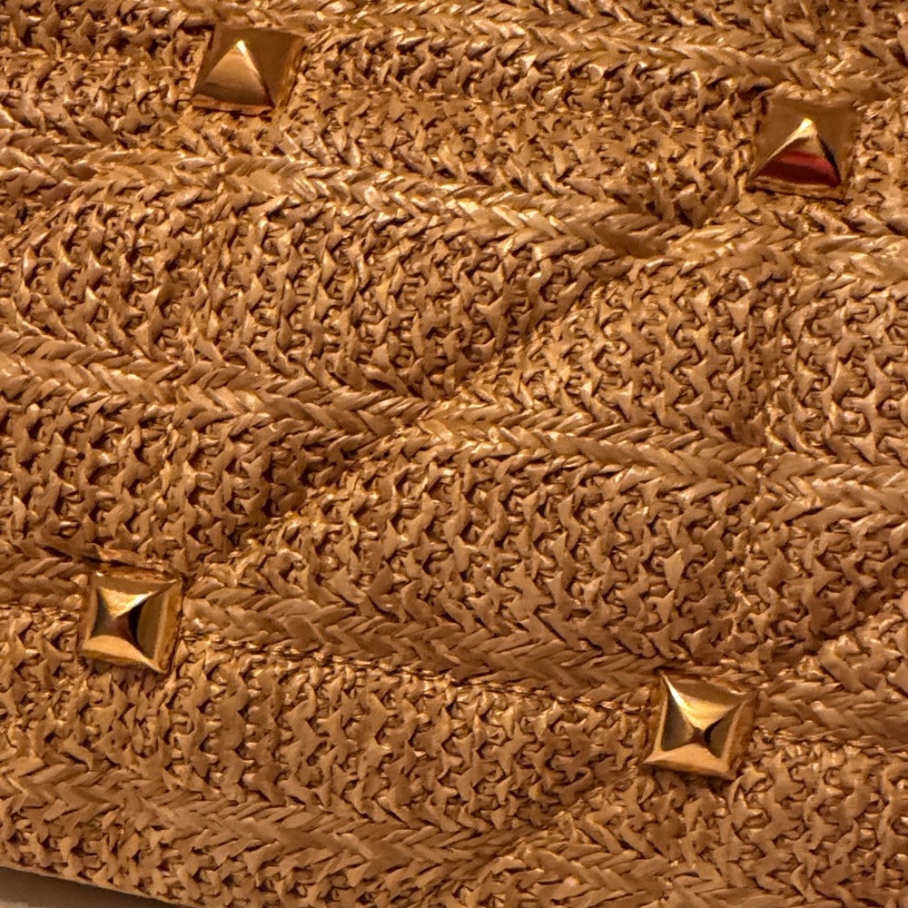 NWT Jessica Simpson Stylish Tan Woven Handbag with Gold Accents - Picture 5 of 8